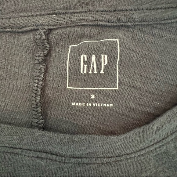 2/$30 GAP Charcoal Grey Boxy Relaxed Tank Top - Picture 5 of 6